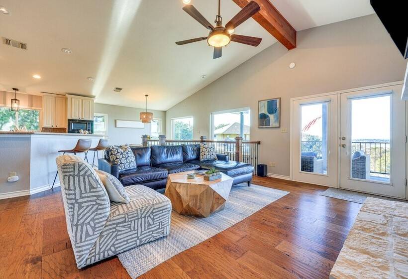 Canyon Lake Retreat W/ Hot Tub, Decks & Lake Views