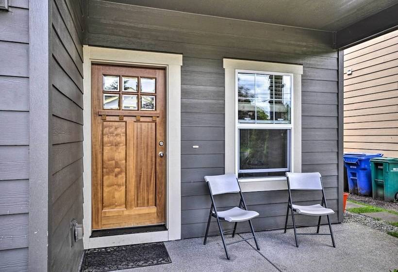 Portland Home W/ Private Hot Tub: 9 Mi To Downtown