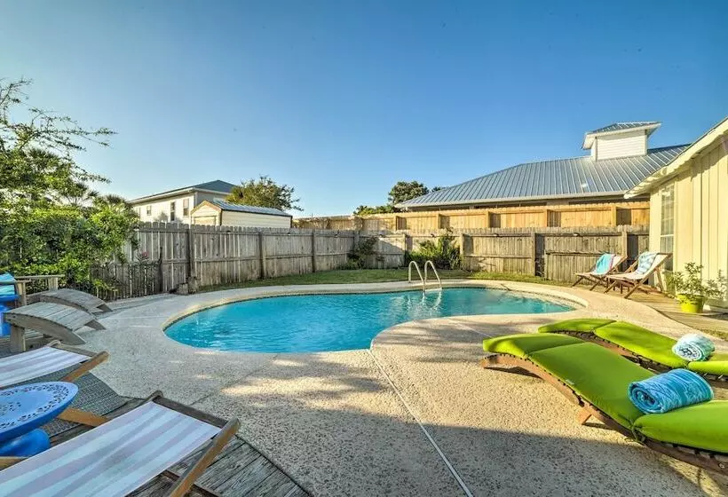 Coastal Pcb Cottage W/pool & Bbq: 1block To Beach!