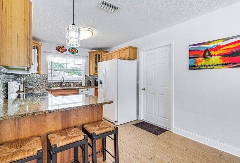 Colorful Canalfront Home   Boat Dock, Deck, Kayaks