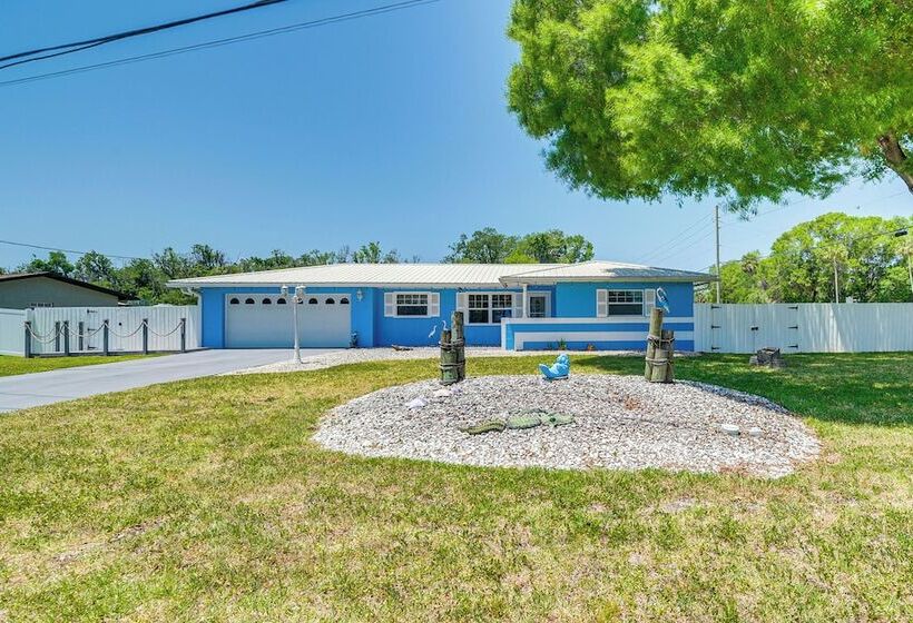 Colorful Canalfront Home   Boat Dock, Deck, Kayaks