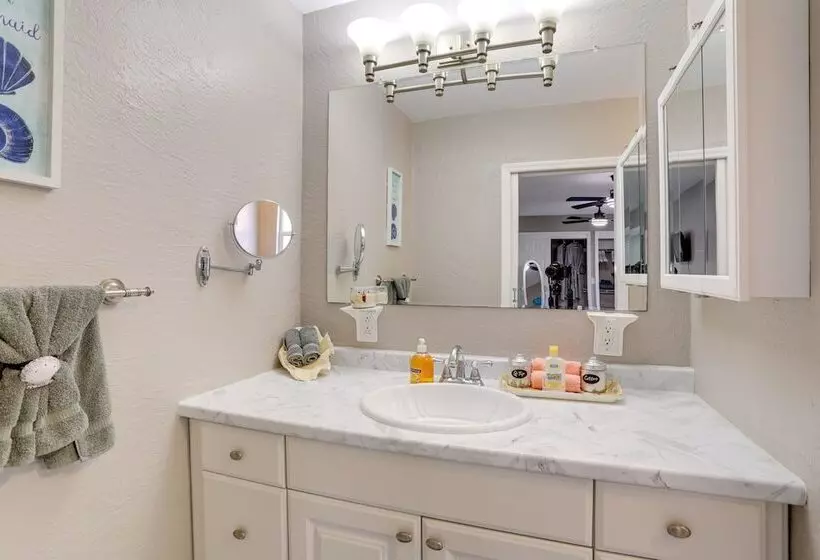 Colorful Coastal Home W/ Pool, 6 Mi To Beach!