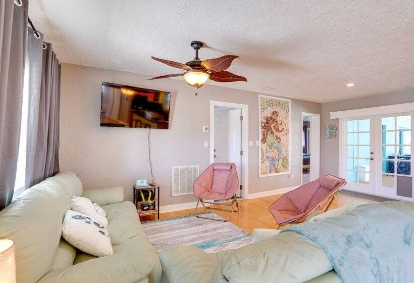 Colorful Coastal Home W/ Pool, 6 Mi To Beach!