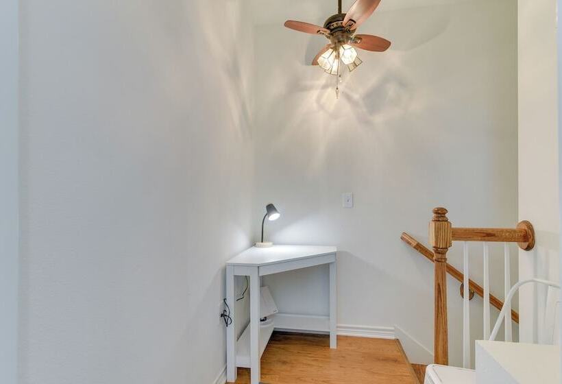 Walk To Beach: Colorful Home W/ Patio In Galveston