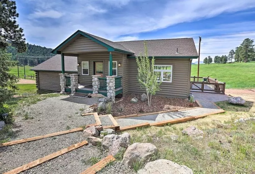 Conifer Cabin W/ Mountain Views On 100 Acres!
