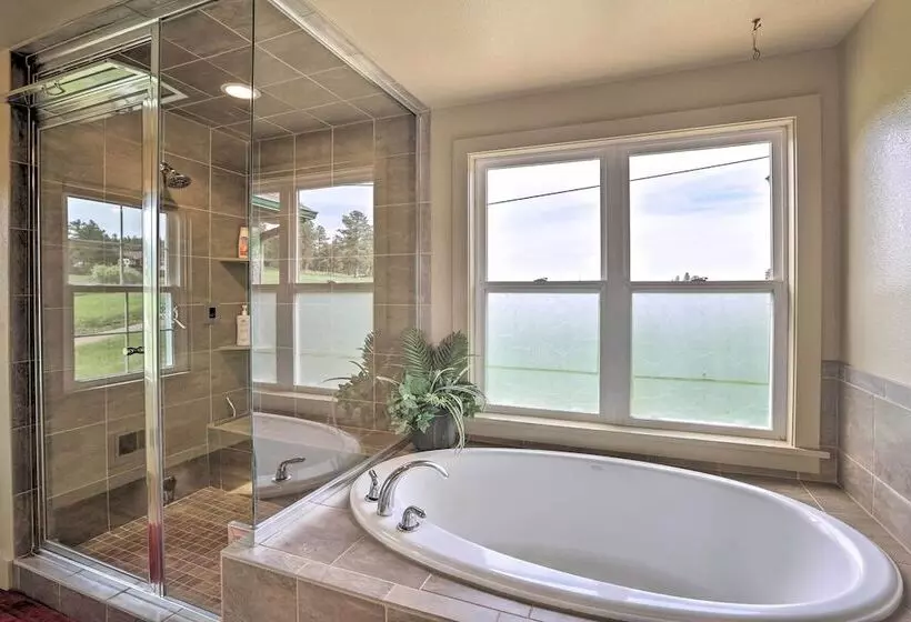 Conifer Cabin W/ Mountain Views On 100 Acres!