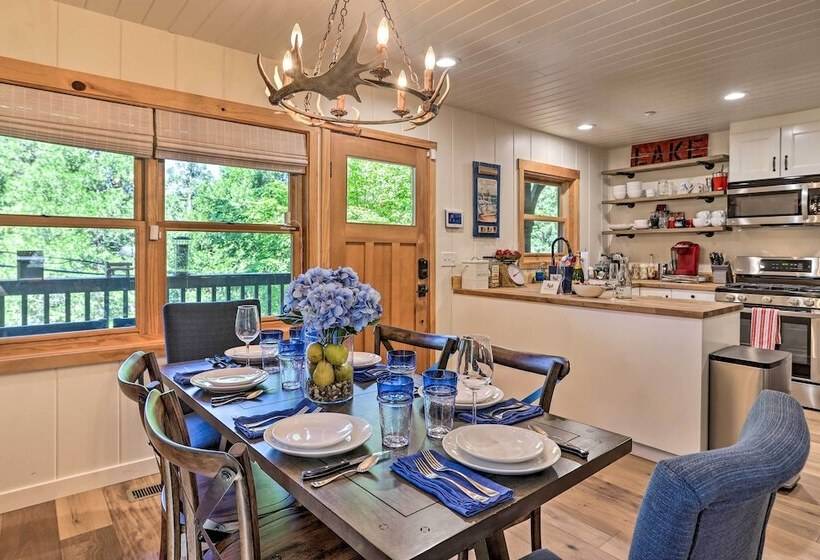 Steps To Lake: Cabin W/ Deck In Lake Arrowhead