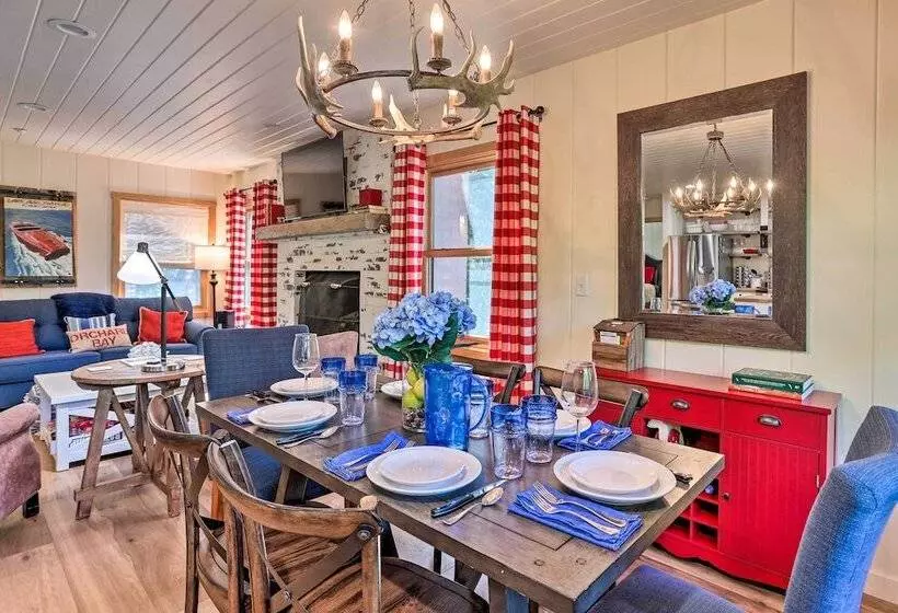 Steps To Lake: Cabin W/ Deck In Lake Arrowhead