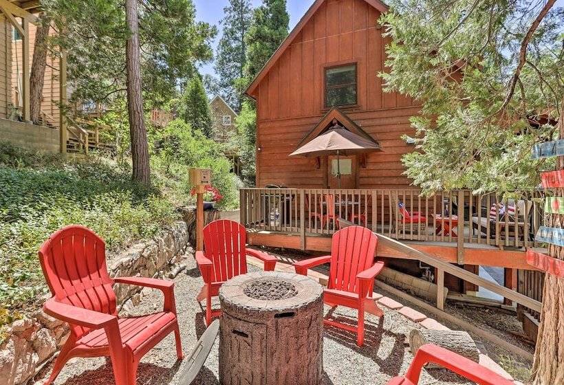 Steps To Lake: Cabin W/ Deck In Lake Arrowhead