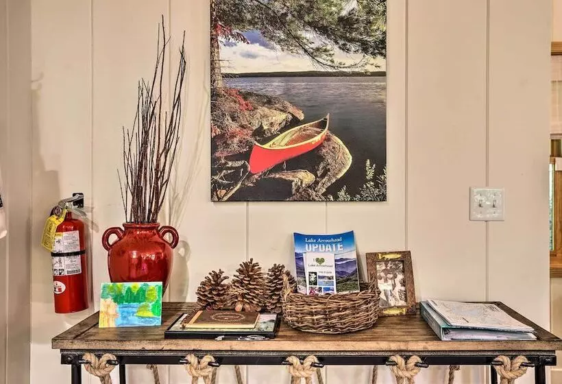 Steps To Lake: Cabin W/ Deck In Lake Arrowhead