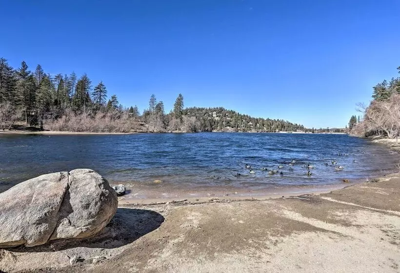 Delightful Family Cabin: Walk To Lake Gregory!