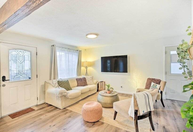 Downtown Long Beach Home: Walk Everywhere!