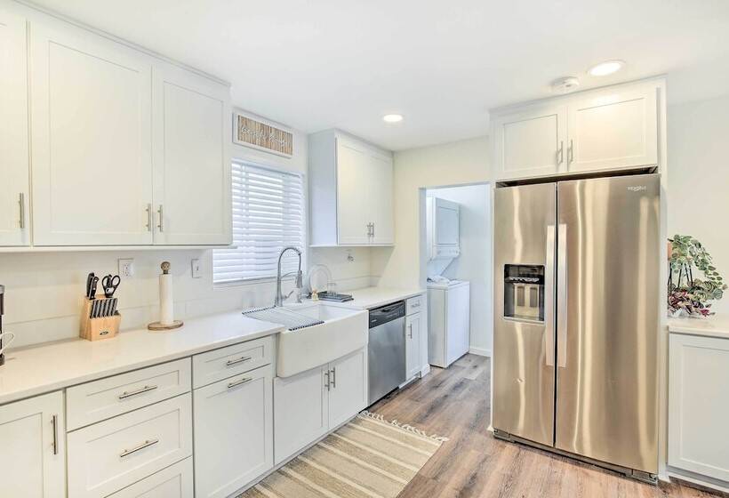 Downtown Long Beach Home: Walk Everywhere!