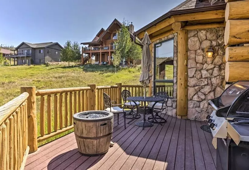 Skiing & Hiking Access: Spacious Granby Cabin!