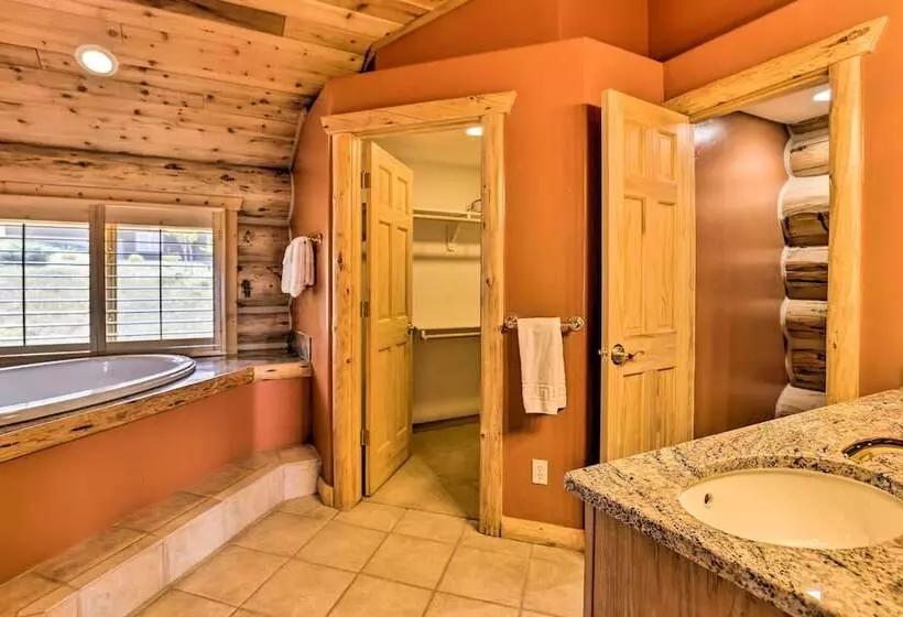 Skiing & Hiking Access: Spacious Granby Cabin!