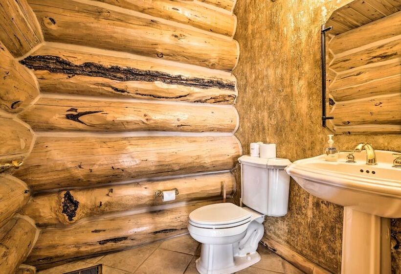 Skiing & Hiking Access: Spacious Granby Cabin!