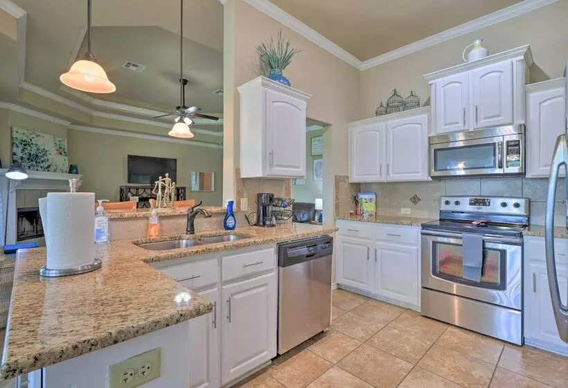 Family Friendly Retreat W/ Yard In Harker!