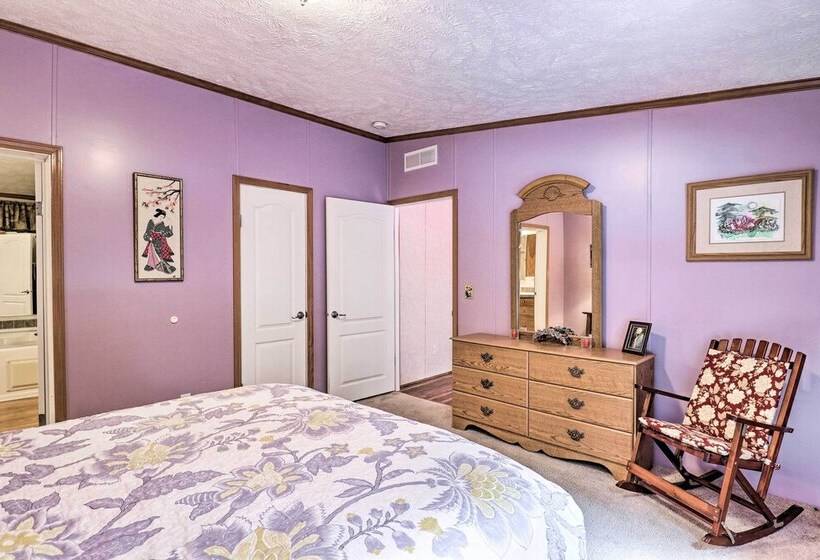 Franklin Home W/ Deck, & Fire Pit: 8 Mi To Dtwn!