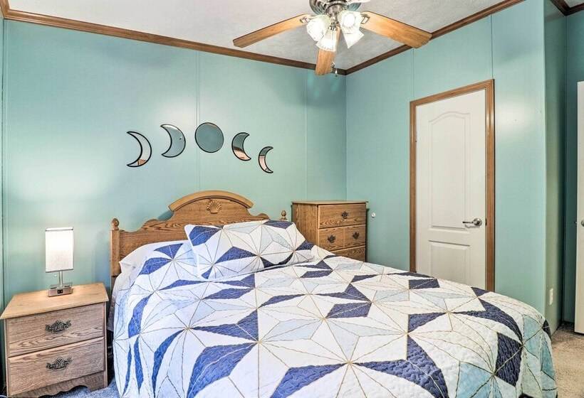 Franklin Home W/ Deck, & Fire Pit: 8 Mi To Dtwn!