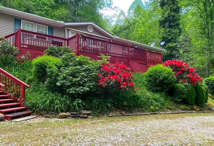 Franklin Home W/ Deck, & Fire Pit: 8 Mi To Dtwn!