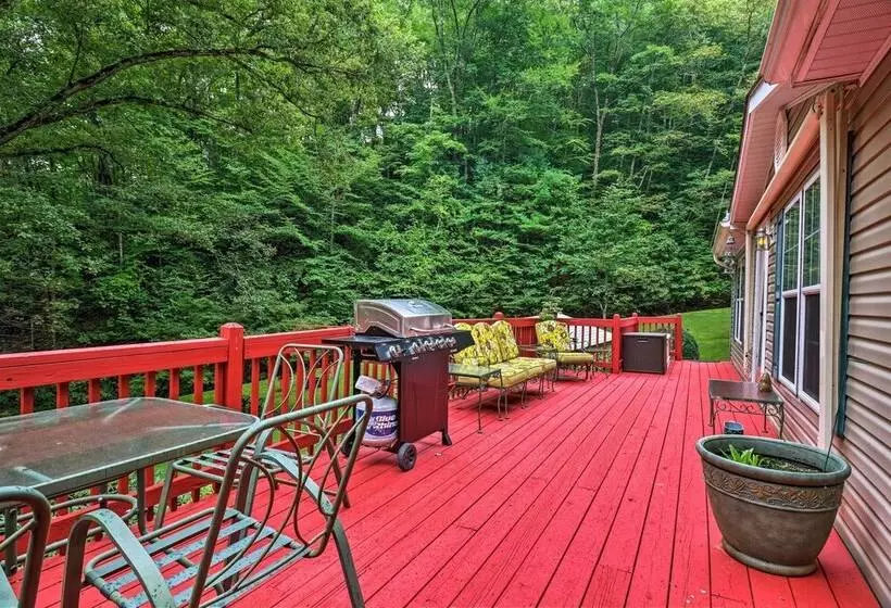 Franklin Home W/ Deck, & Fire Pit: 8 Mi To Dtwn!