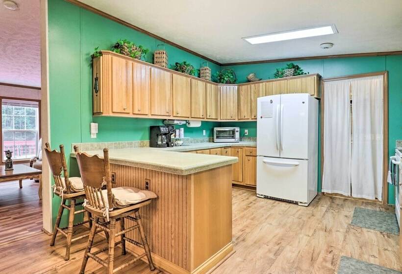 Franklin Home W/ Deck, & Fire Pit: 8 Mi To Dtwn!