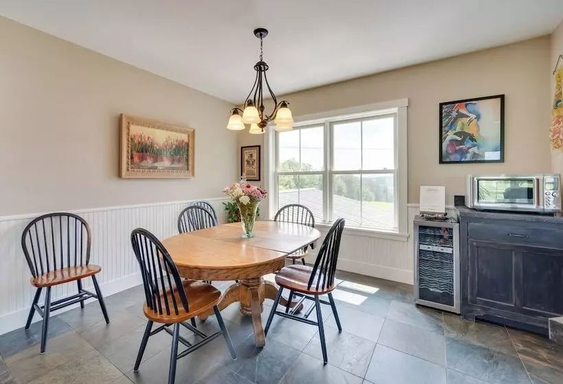 Hardwick Family Farmhouse On Vast Snowmobile Trail