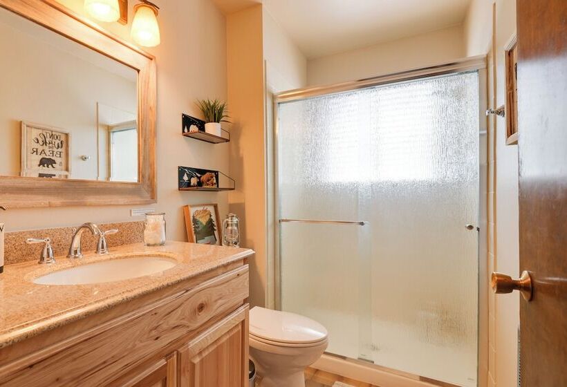 Furnished Deck: High Sierra Cabin In Twain Harte!