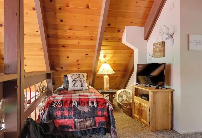 Furnished Deck: High Sierra Cabin In Twain Harte!