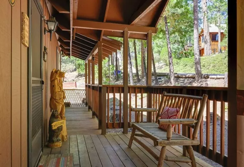 Furnished Deck: High Sierra Cabin In Twain Harte!
