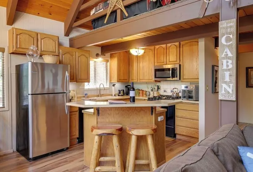 Furnished Deck: High Sierra Cabin In Twain Harte!