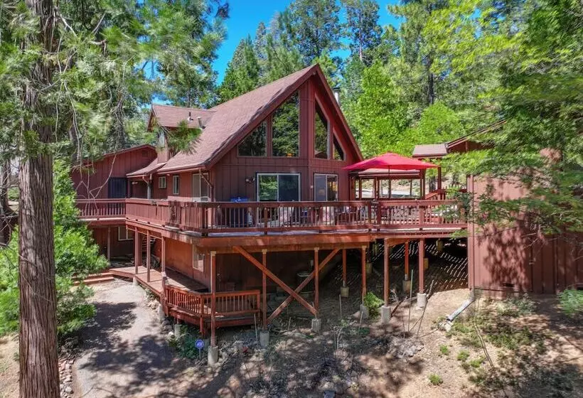 Furnished Deck: High Sierra Cabin In Twain Harte!