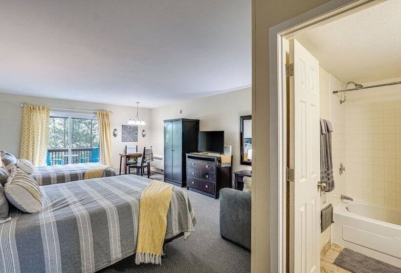 1 Mi To Margaritaville Resort: Osage Beach Home!