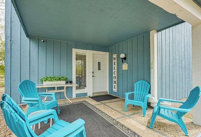 1 Mi To Margaritaville Resort: Osage Beach Home!