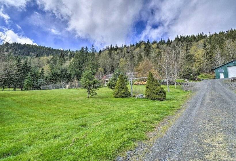 Idyllic Retreat ~ 20 Mi To Olympic National Park!