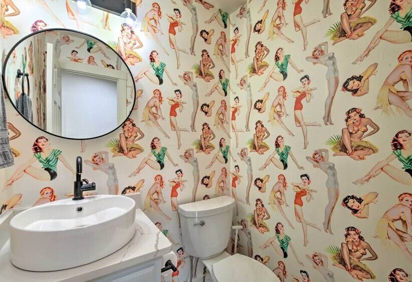 Lake Dayz Granbury Retreat W/ Private Dock!