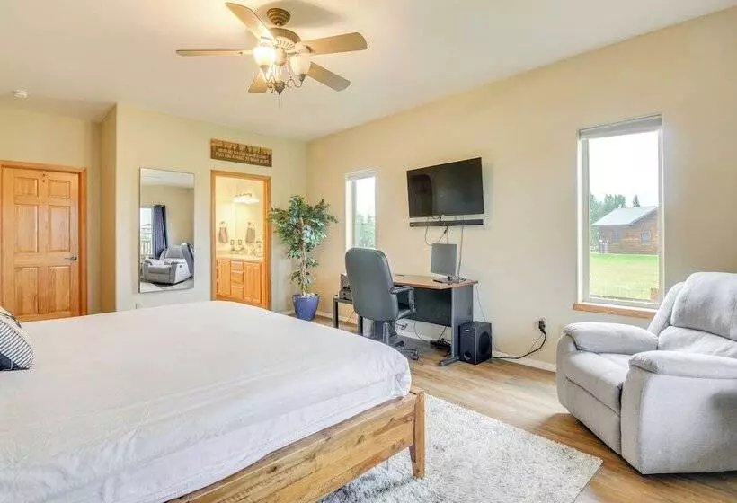 Modern Pagosa Springs Home W/ Deck On Village Lake