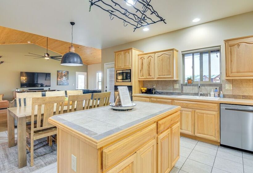 Modern Pagosa Springs Home W/ Deck On Village Lake