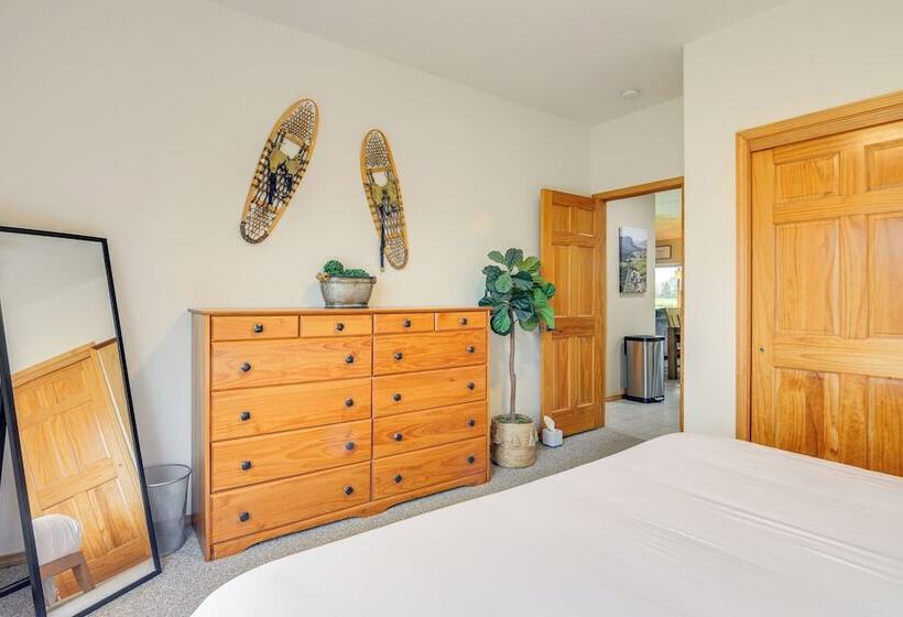 Modern Pagosa Springs Home W/ Deck On Village Lake