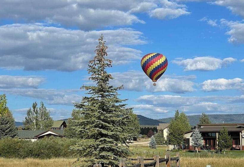 Modern Pagosa Springs Home W/ Deck On Village Lake