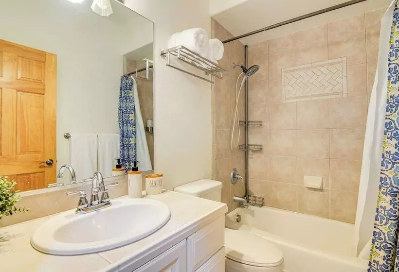 Modern Pagosa Springs Home W/ Deck On Village Lake