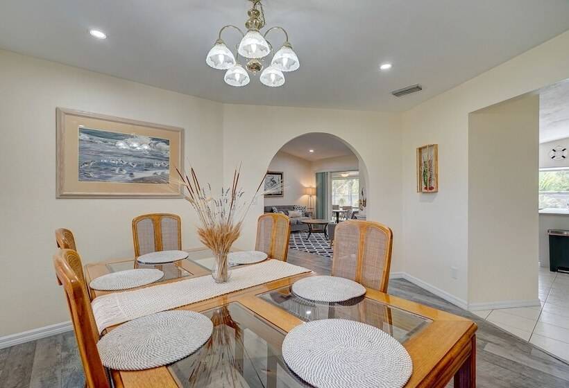 Game Room & Deck: Spacious Home In St James City