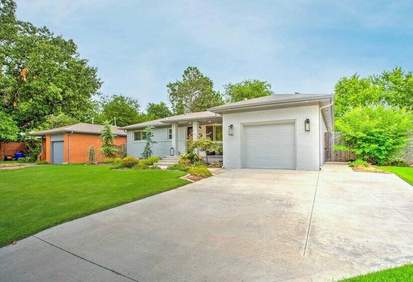 Norman House W/ Furnished Patio, Gas Grill!