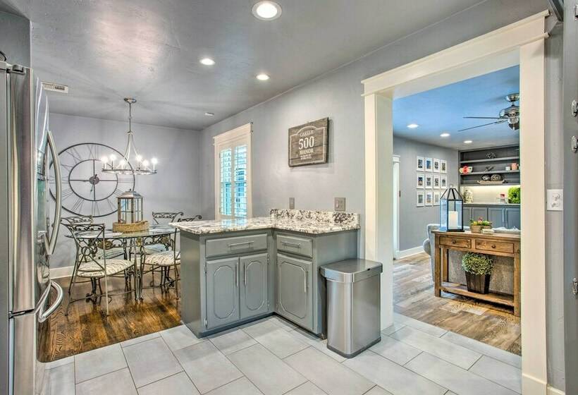 Norman House W/ Furnished Patio, Gas Grill!