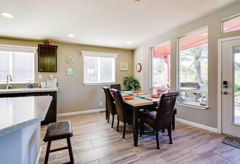 Ocean Shores Retreat W/ Porch & Canal Views!