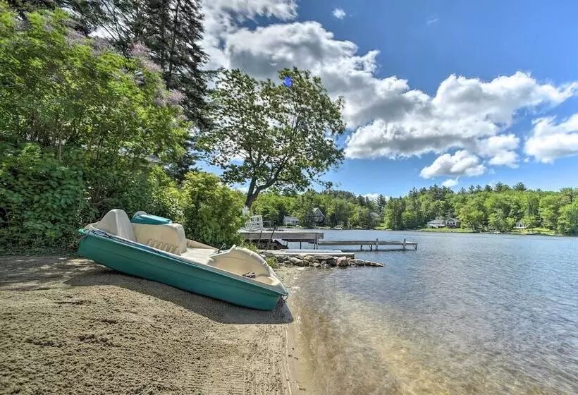 Picturesque Cottage With Sunroom On Ashmere Lake!