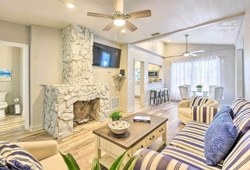Port Charlotte Cottage ~ 3 Mi To Beach Park!