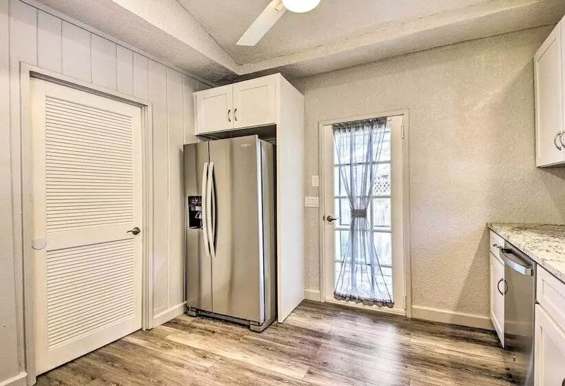 Port Charlotte Cottage ~ 3 Mi To Beach Park!