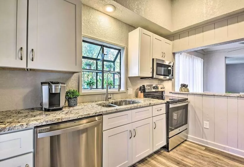 Port Charlotte Cottage ~ 3 Mi To Beach Park!
