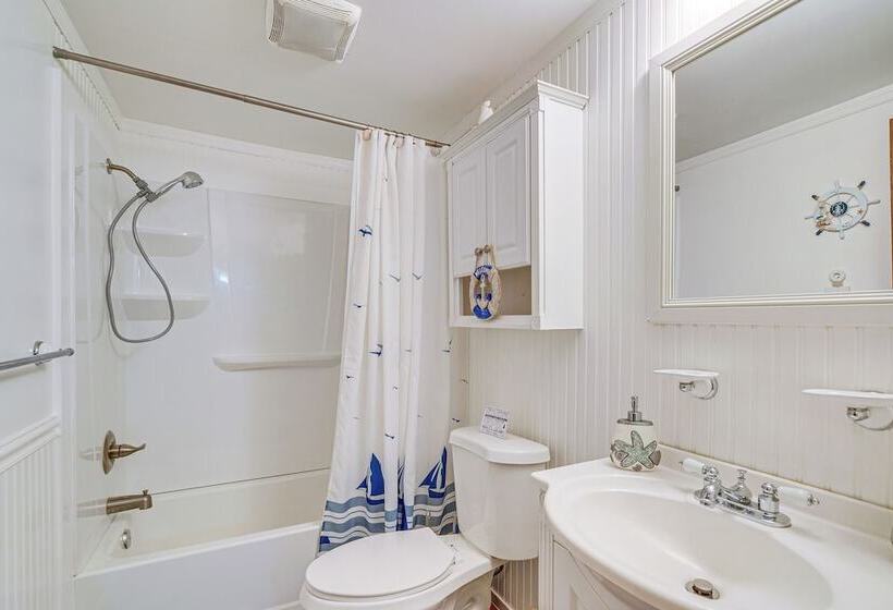 Quiet Retreat W/ Boat Parking, 2 Mi To Marina